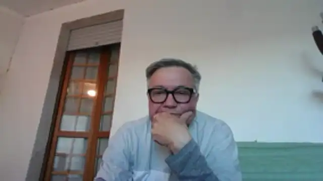 Snapshot of YOU6me chatting on 05.02.26 YOU6me online show from 05.02.26