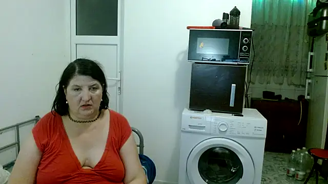 Snapshot of RidemerafSuzana chatting on 12.04.24 RidemerafSuzana online show from 12.04.24