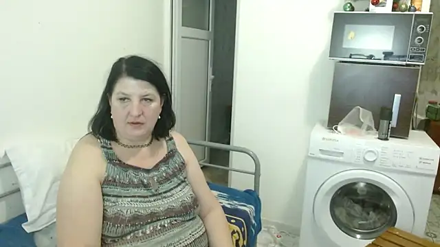 Snapshot of RidemerafSuzana chatting on 01.31.25 RidemerafSuzana online show from 01.31.25