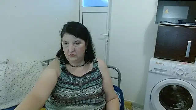 Snapshot of RidemerafSuzana chatting on 03.14.25 RidemerafSuzana online show from 03.14.25