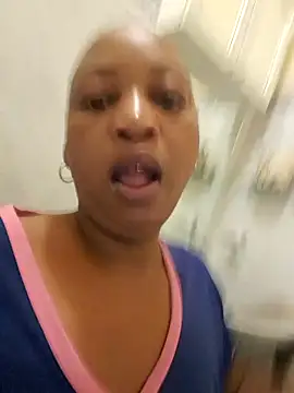 winterqueenx online show from 03.21.25