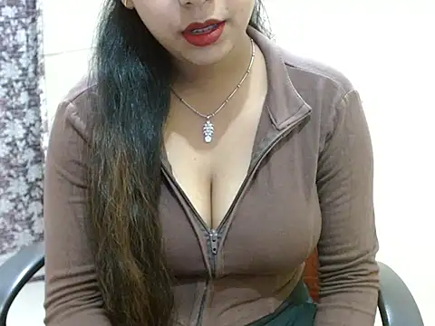 LovingPihu online show from 04.20.26