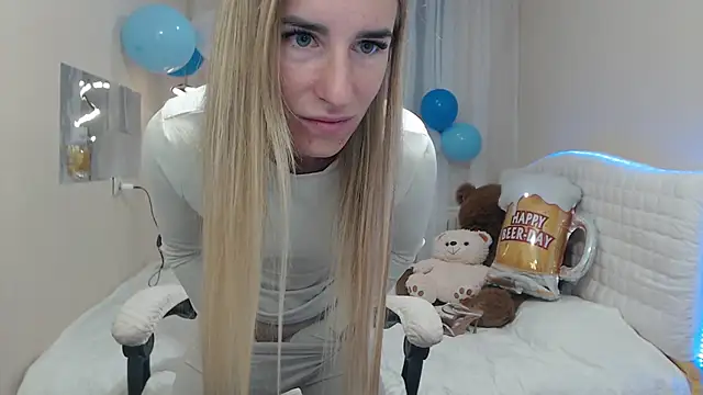 DeboraHorny online show from 09.18.25