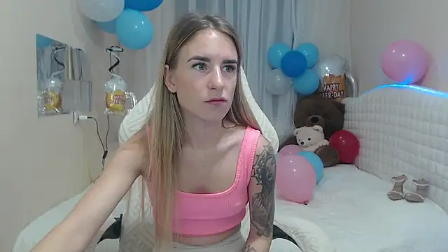 DeboraHorny online show from 10.04.25