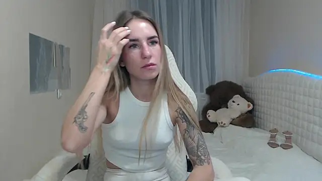 DeboraHorny online show from 11.21.25