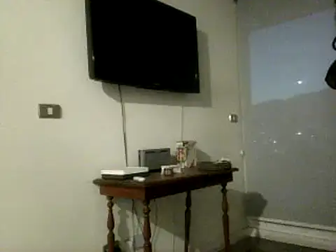 Snapshot of PenelopeSx chatting on 10.14.25 PenelopeSx online show from 10.14.25