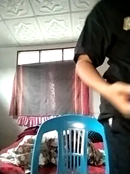 Snapshot of NannyNannybabe chatting on 12.16.24 NannyNannybabe online show from 12.16.24