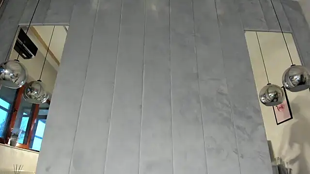 Naila18 online show from 12.27.24