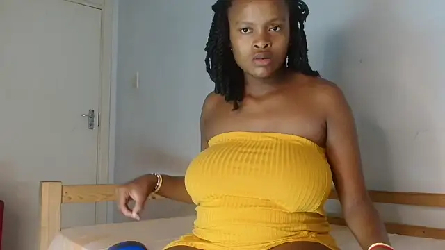 BlondQ2003 online show from 09.19.25