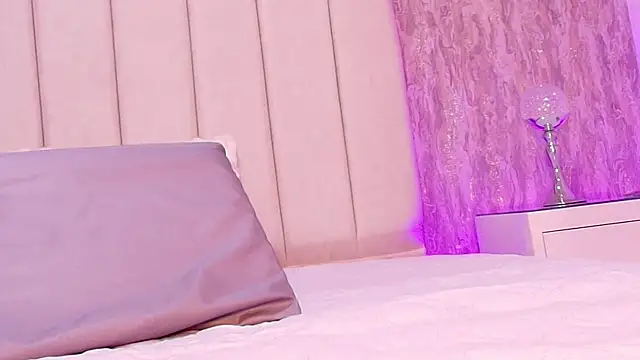 Snapshot of lay_navas chatting on 11.21.25 lay navas online show from 11.21.25