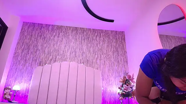 Snapshot of lay_navas chatting on 11.24.25 lay navas online show from 11.24.25