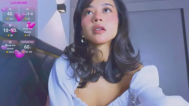 Mia Tin online show from 10.22.25