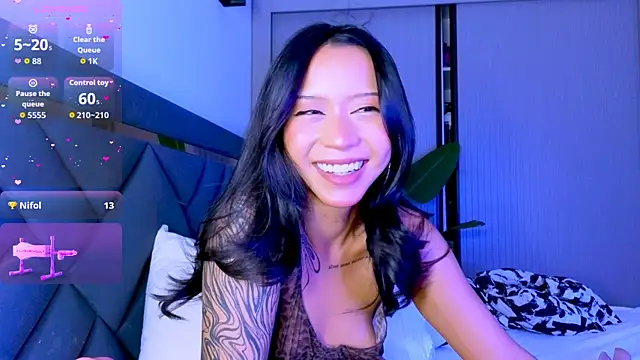 Snapshot of Mia_Tin chatting on 07.18.26 Mia Tin online show from 07.18.26