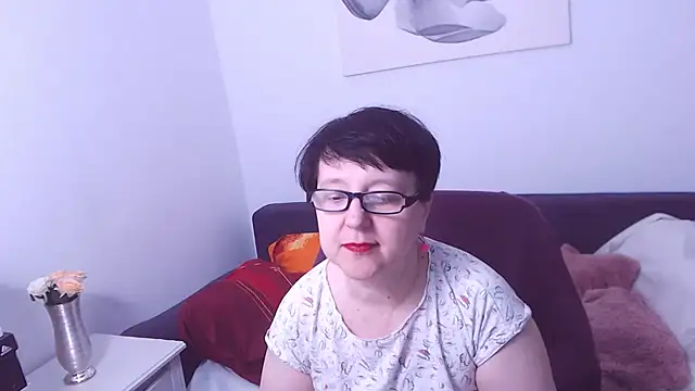 ChristaRose online show from 10.04.25