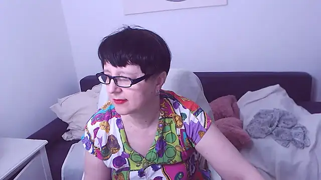 ChristaRose online show from 04.06.26