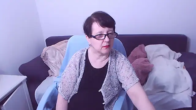 ChristaRose online show from 04.19.26