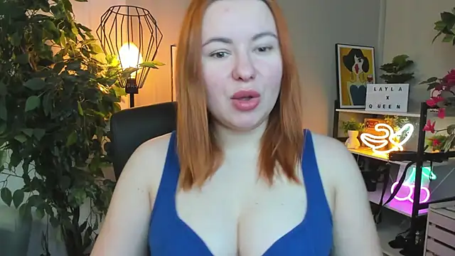 Snapshot of LAYLAxSTAR chatting on 02.06.26 LAYLAxSTAR online show from 02.06.26