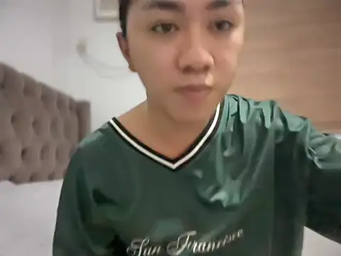 Local Hoelyx online show from 03.19.26