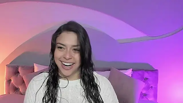 Snapshot of Nicolle_W chatting on 03.21.25 Nicolle W online show from 03.21.25