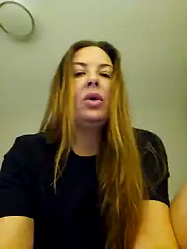 RebeccaXO  online show from 01.18.25