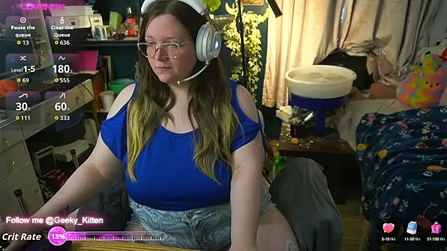 Snapshot of Geeky_Kitten chatting on 09.12.25 Geeky Kitten online show from 09.12.25