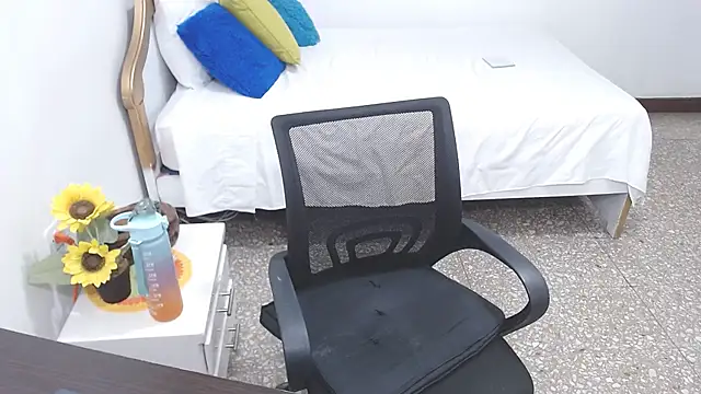 emiliaa hot online show from 02.05.25