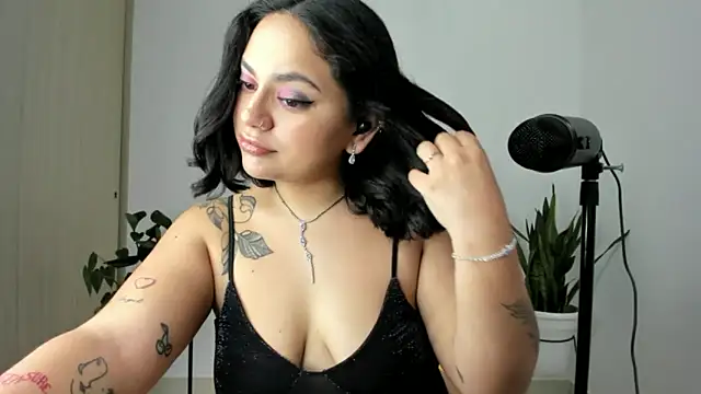 susy angel online show from 11.30.25