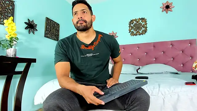 JorsMontero online show from 02.04.25