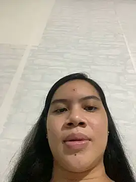 Hebefemme online show from 03.06.25