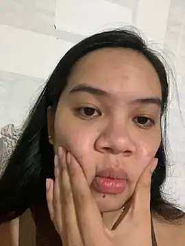 Hebefemme online show from 03.15.25