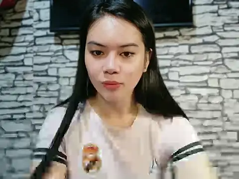 Hebefemme online show from 03.04.26