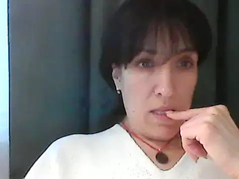 Snapshot of SunnyAmorre chatting on 01.25.25 SunnyAmorre online show from 01.25.25