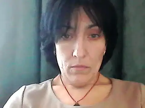 Snapshot of SunnyAmorre chatting on 02.13.25 SunnyAmorre online show from 02.13.25