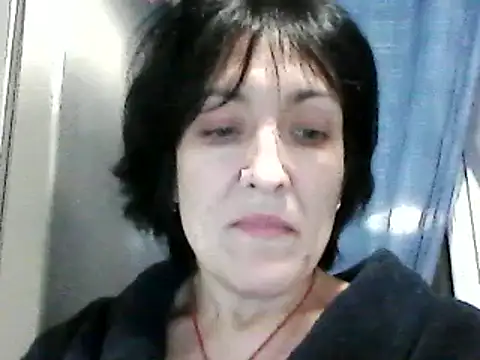 Snapshot of SunnyAmorre chatting on 02.14.25 SunnyAmorre online show from 02.14.25