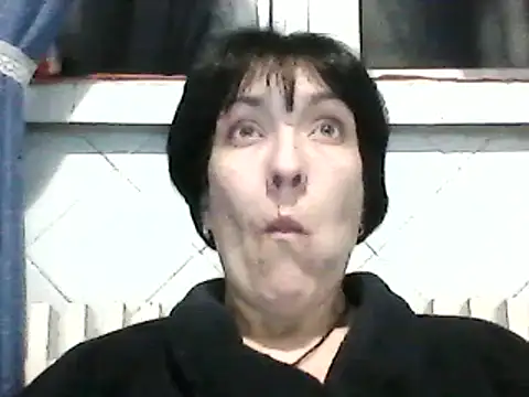 Snapshot of SunnyAmorre chatting on 03.05.25 SunnyAmorre online show from 03.05.25