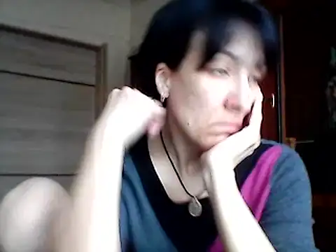 Snapshot of SunnyAmorre chatting on 03.15.25 SunnyAmorre online show from 03.15.25