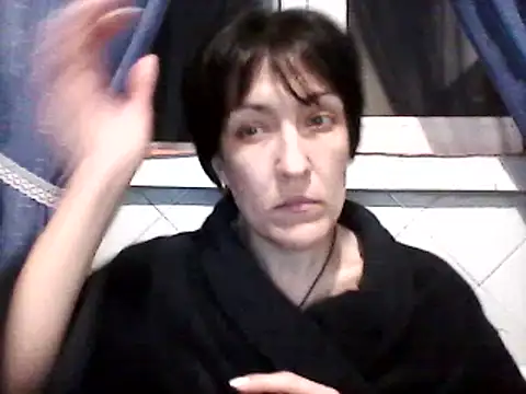 Snapshot of SunnyAmorre chatting on 03.15.25 SunnyAmorre online show from 03.15.25