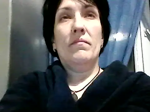 Snapshot of SunnyAmorre chatting on 03.19.25 SunnyAmorre online show from 03.19.25