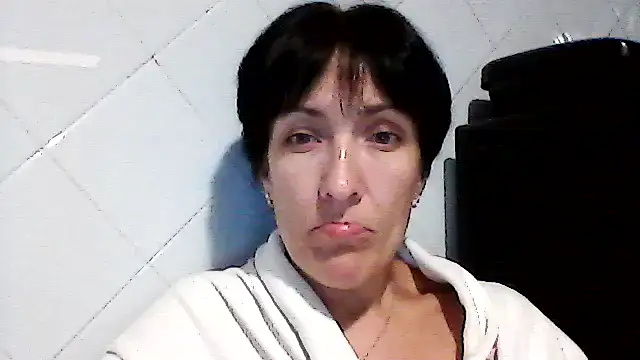 Snapshot of SunnyAmorre chatting on 09.10.25 SunnyAmorre online show from 09.10.25