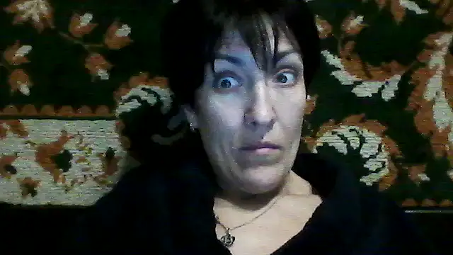 Snapshot of SunnyAmorre chatting on 10.04.25 SunnyAmorre online show from 10.04.25