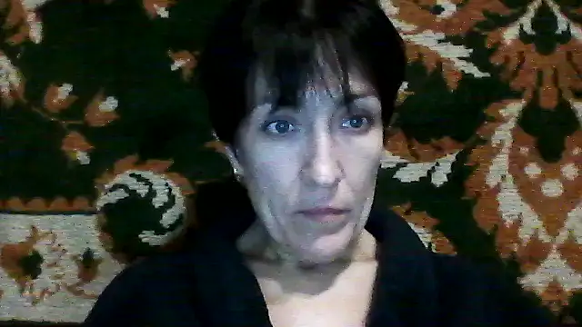 Snapshot of SunnyAmorre chatting on 10.12.25 SunnyAmorre online show from 10.12.25