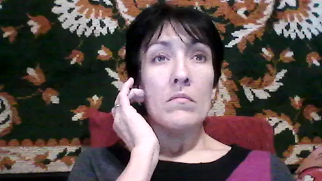 Snapshot of SunnyAmorre chatting on 10.18.25 SunnyAmorre online show from 10.18.25