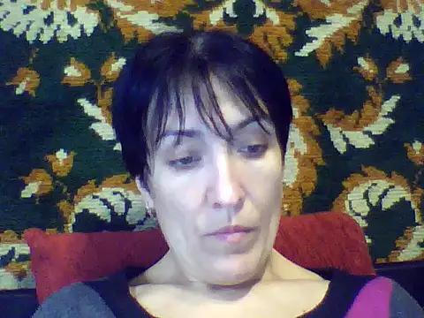 Snapshot of SunnyAmorre chatting on 10.20.25 SunnyAmorre online show from 10.20.25