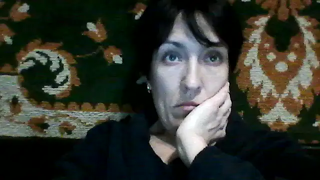 Snapshot of SunnyAmorre chatting on 10.30.25 SunnyAmorre online show from 10.30.25