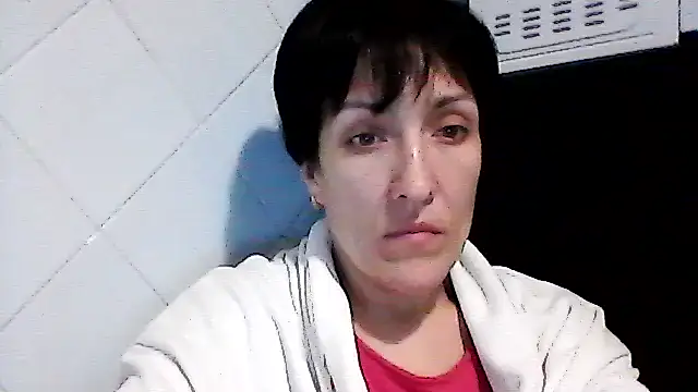 Snapshot of SunnyAmorre chatting on 11.23.25 SunnyAmorre online show from 11.23.25