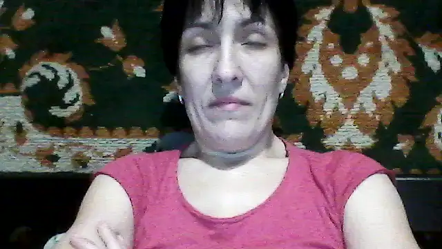 Snapshot of SunnyAmorre chatting on 11.29.25 SunnyAmorre online show from 11.29.25