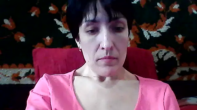 Snapshot of SunnyAmorre chatting on 12.16.25 SunnyAmorre online show from 12.16.25