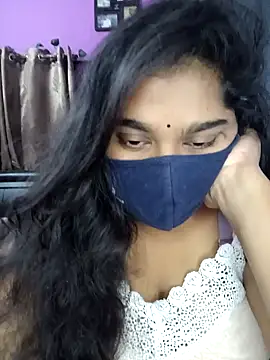 Snapshot of riya-baby chatting on 01.08.25 riya-baby online show from 01.08.25