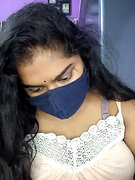 Snapshot of riya-baby chatting on 01.08.25 riya-baby online show from 01.08.25