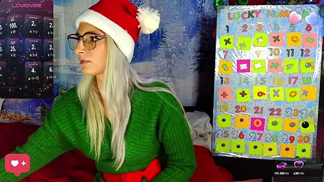 Snapshot of KittyMia chatting on 12.04.24 KittyMia online show from 12.04.24